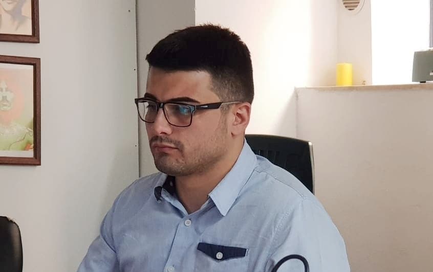 Si è dimesso anche l’assessore Leonardo Caramazza