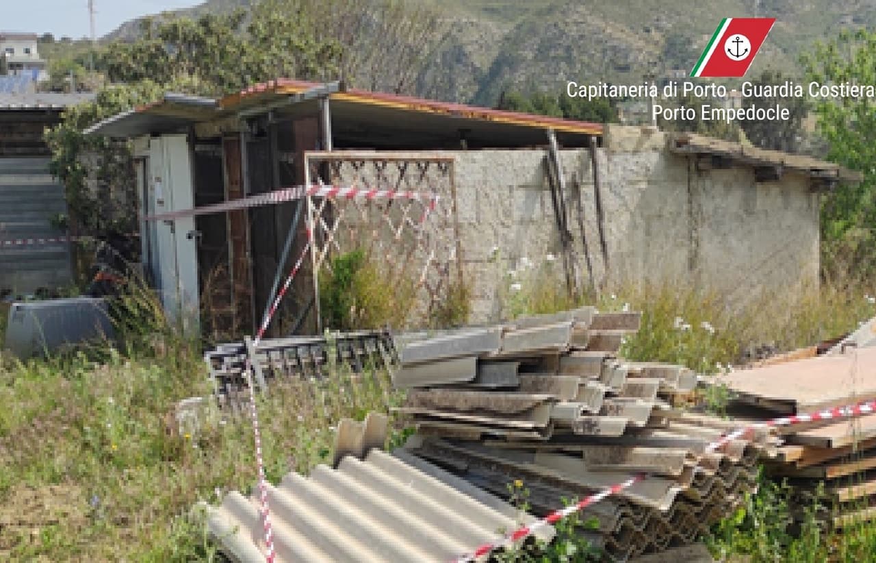 Amianto e rifiuti pericolosi, Capitaneria di porto sequestra area in territorio di Realmonte