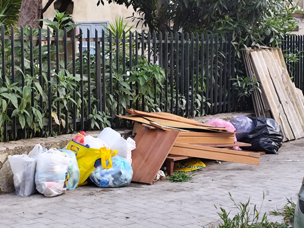 Canicattì: Discarica abusiva nei pressi di piazza Dottor Sciascia: interrogazione al sindaco