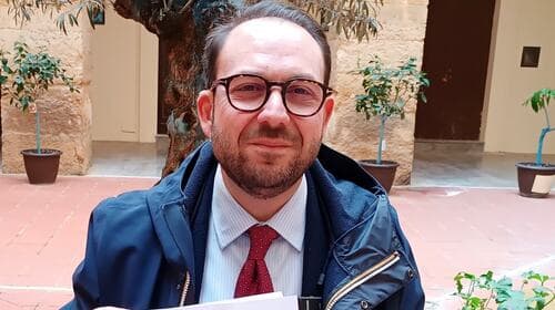 Invito a comparire in Procura della Repubblica per l’on. Pisano e due dirigenti