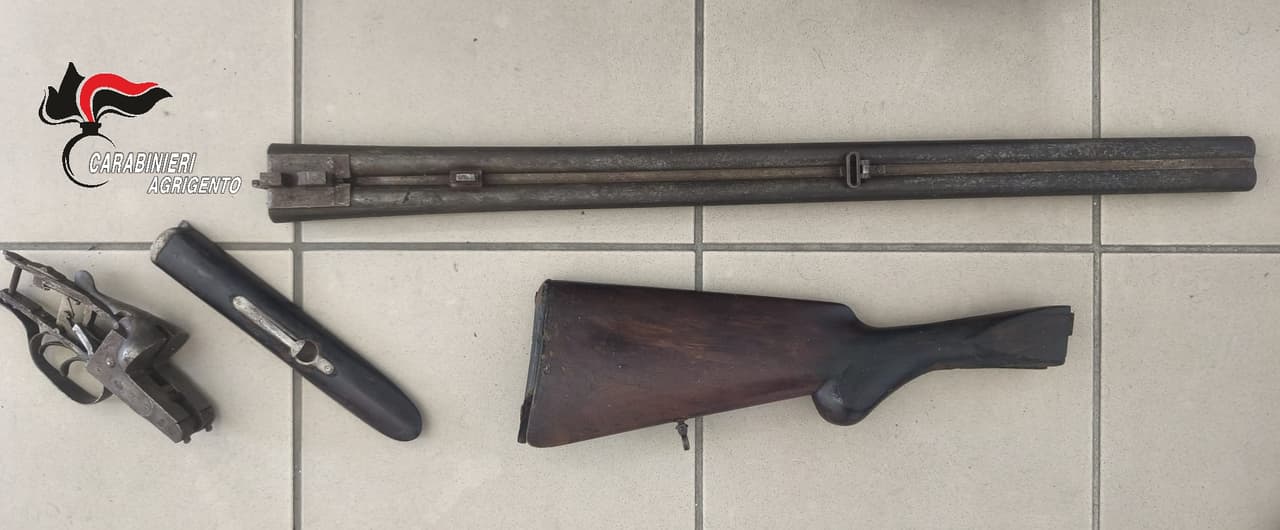 ARMI CLANDESTINE E 1,8 KG DI COCAINA: I CARABINIERI ARRESTANO UN 67ENNE
