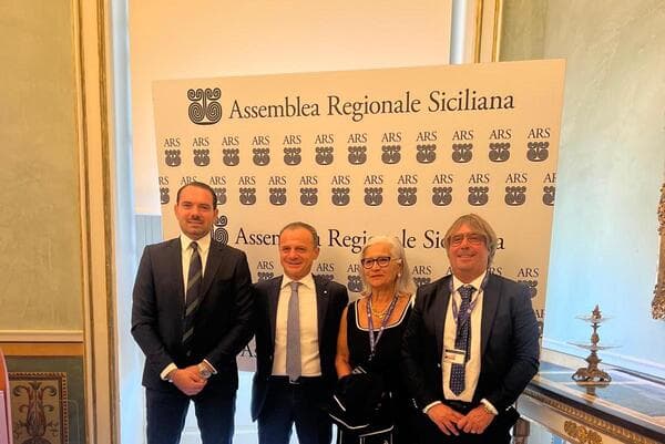 Mister 6000 preferenze di Favara, lascia Cuffaro e va con Cateno De Luca