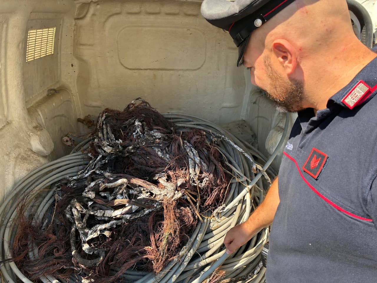 I CARABINIERI DENUNCIANO DUE PERSONE PER RICETTAZIONE