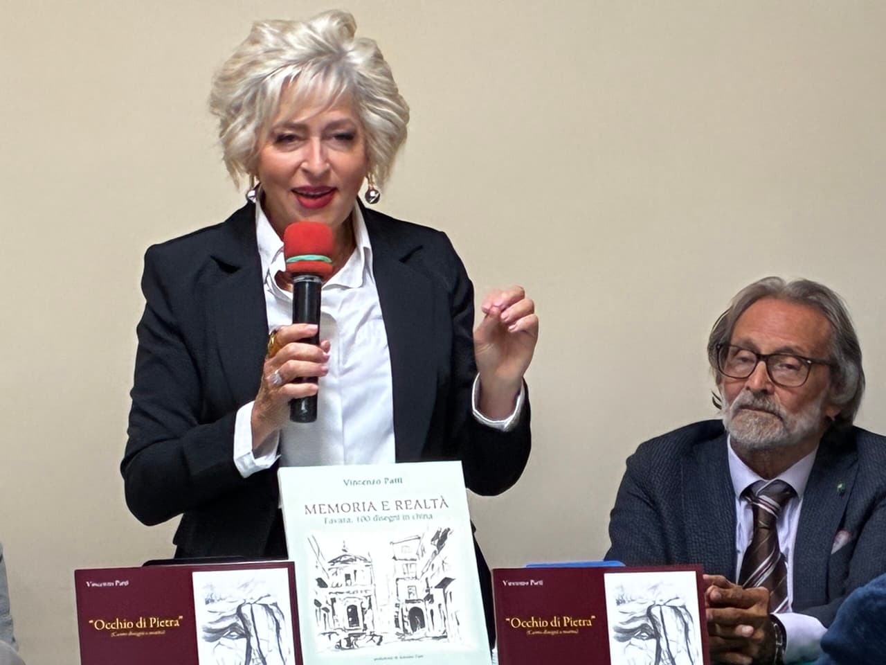 A Favara presentato “Occhio di pietra”, il nuovo… capolavoro di Vincenzo Patti